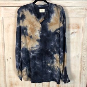 🌺🌼NWT Tina+Jo Tie Dye Leland Henley Long Sleeve